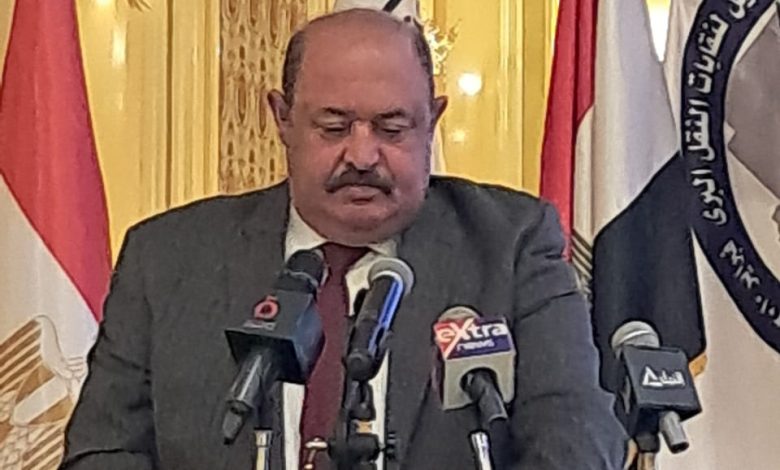 رئيس-عمال-النقل-البرى:-وضع-رؤية-موحدة-لحماية-حقوق-العمال-ورعاية-مصالحهم 