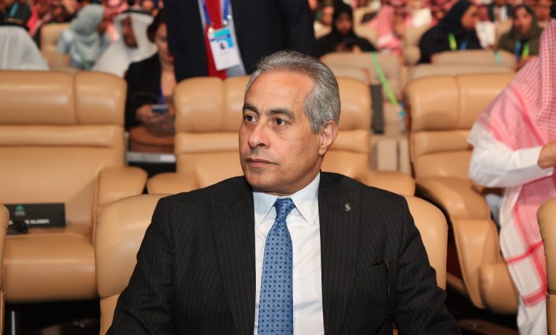 وزير-العمل-:-3500-جنيه-حد-أدنى-بلا-إستثناءات.-وتوجيهات-الرئيس-بدعم”جنود-الإنتاج” 