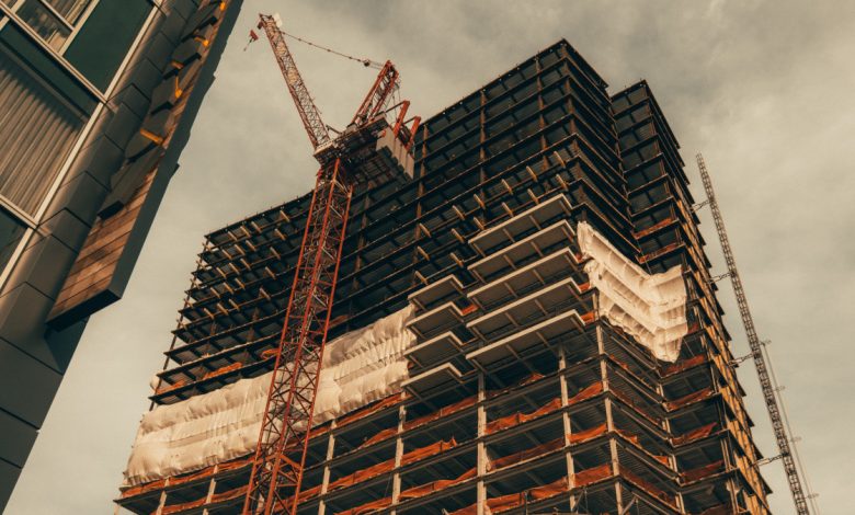 قطاع-المقاولات-يواجه-“تآكل-الربحية”-ومطالب-بمد-مهل-التنفيذ-6-أشهر