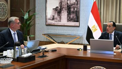 الحكومة-تعتزم-طرح-10-شركات-بترول-تابعة-في-البورصة-المصرية