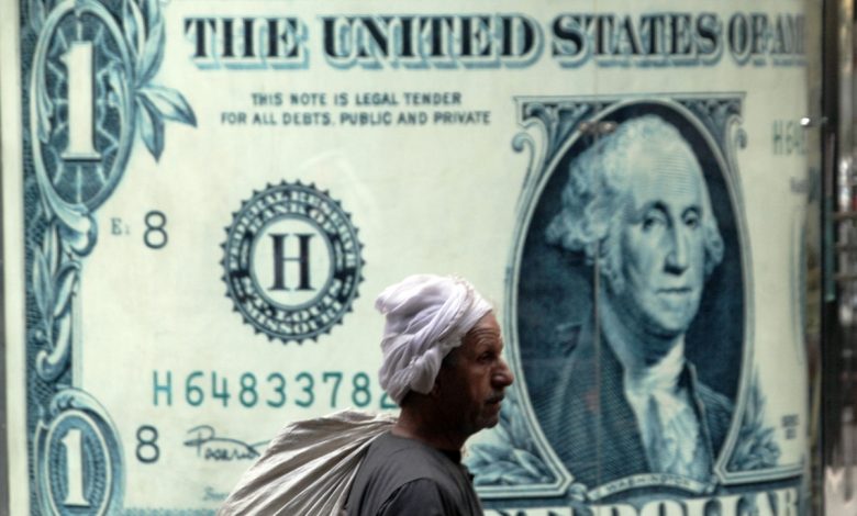 الجنيه-يواصل-التعافى-ويرتفع-35-قرِشًا-أمام-الدولار