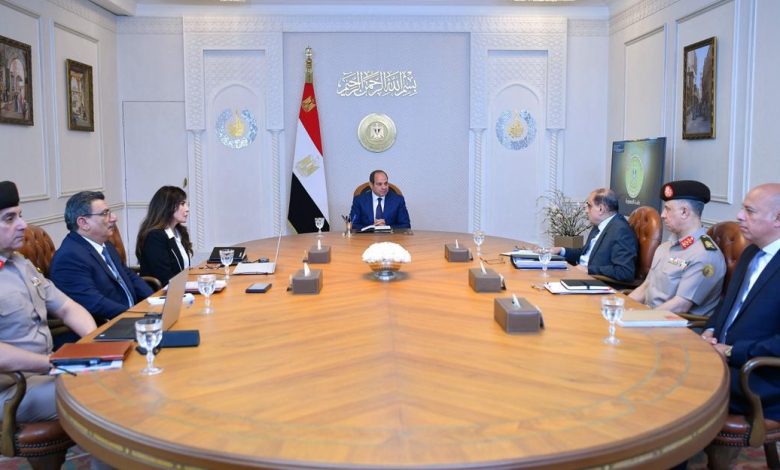 “السيسي”-يؤكد-ضرورة-تذليل-العقبات-أمام-الاستثمارات-المستهدفة-بقطاعات-الإسكان-والمرافق