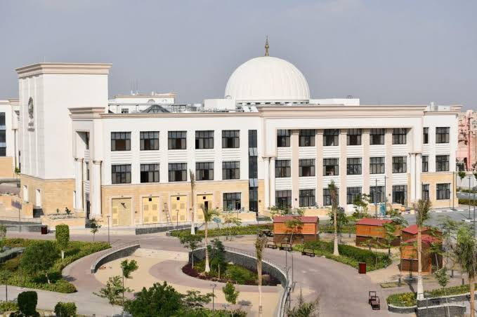 4.5-مليارات-جنيه-لإنشاء-وتجهيز-جامعة-الإسماعيلية-الجديدة-الأهلية