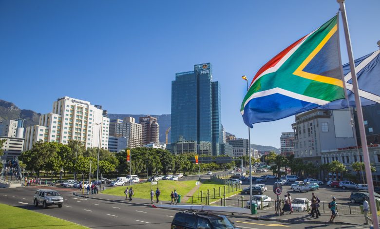 جنوب-أفريقيا-تخطط-لإصلاح-ضوابط-الصرف-لجذب-مزيد-من-الاستثمارات