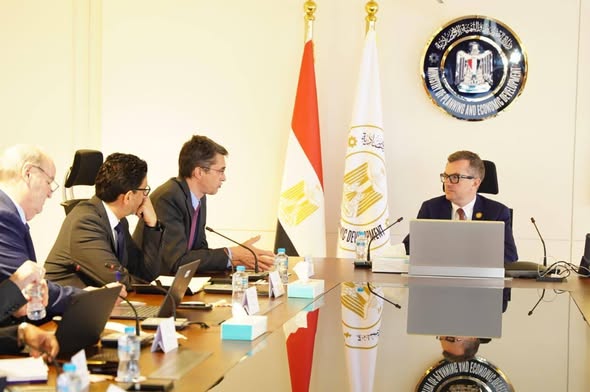 مصر-تبحث-مع-البنك-الدولي-تطورات-إعداد-استراتيجية-الاستثمار-الأجنبي-المباشر