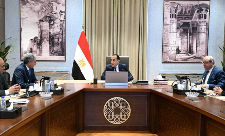 رئيس-الوزراء-يتابع-إجراءات-دعم-وتحفيز-قطاع-السياحة