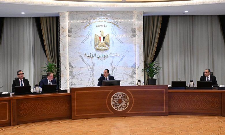الحكومة-تستهدف-قيد-8-شركات-من-قطاع-الأعمال-في-البورصة-المصرية
