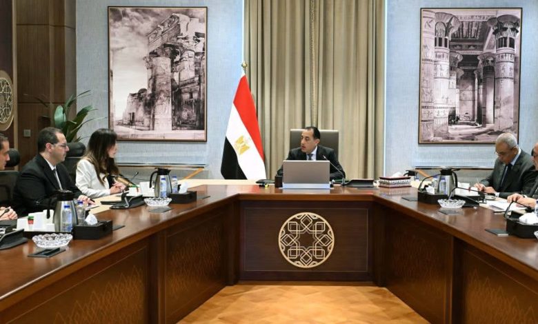 رئيس-الوزراء-يتابع-إجراءات-تنظيم-السوق-العقارية-في-مصر